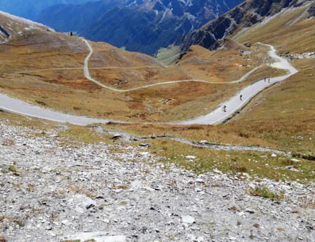 Derniers lacets du col Agnel Italien