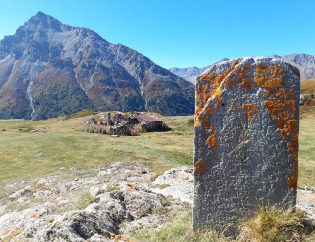 La borne du col du Petit Mont-Cenis, où passa Hannibal - même si la frontière n'était pas du tout là à l'époque !