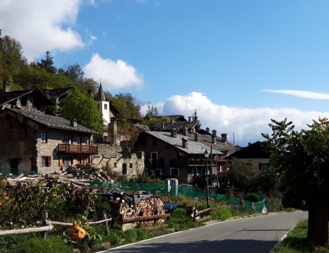 Les villages de la voie des Salasses en Val d'Aoste